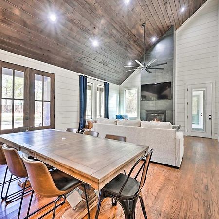 Private Hot Tub, Outdoor Fireplace Broken Bow Gem Exterior photo